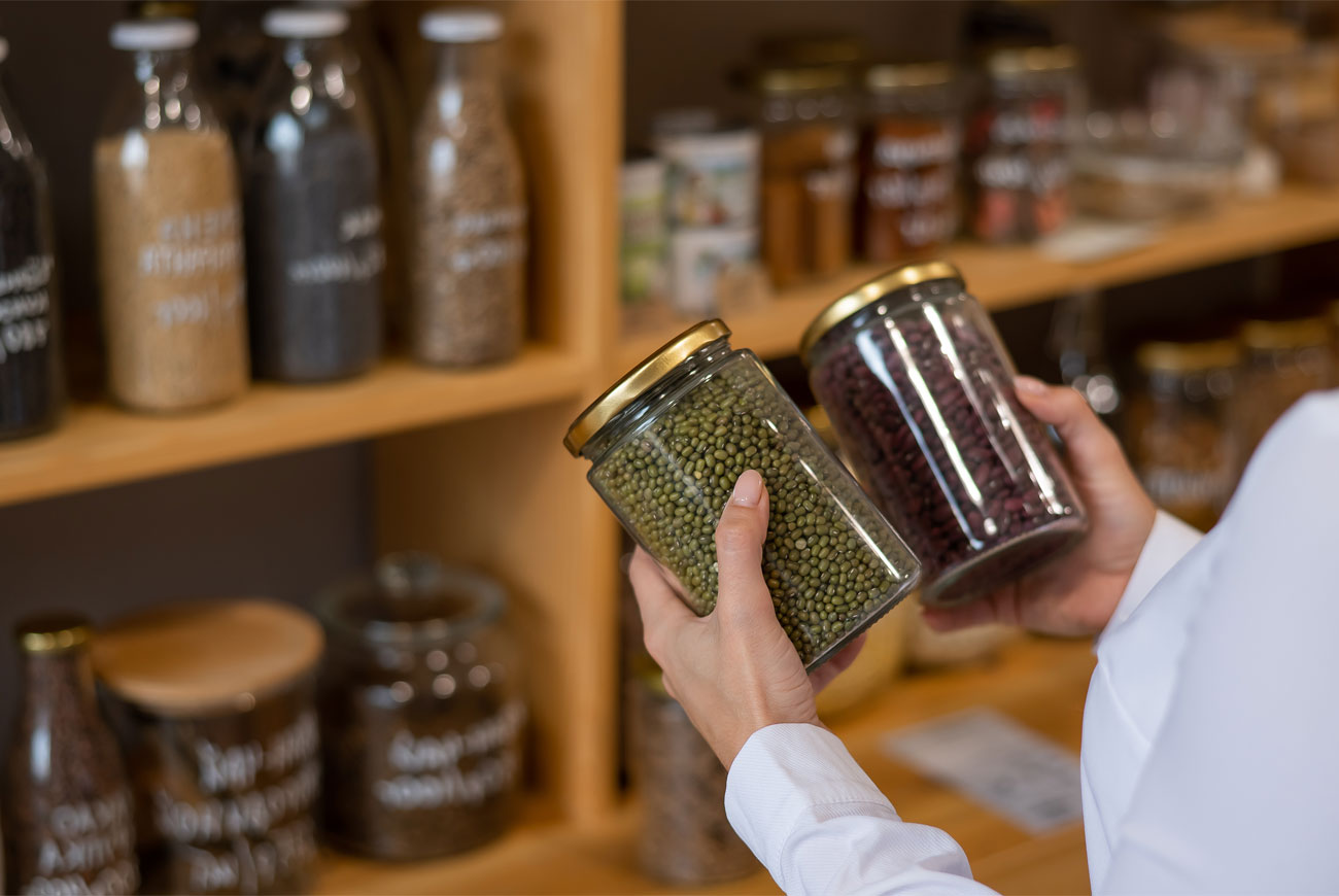 新築キッチンの使い勝手は、背面収納がキーポイント！お悩み別に背面収納を使った収納解決術を解説